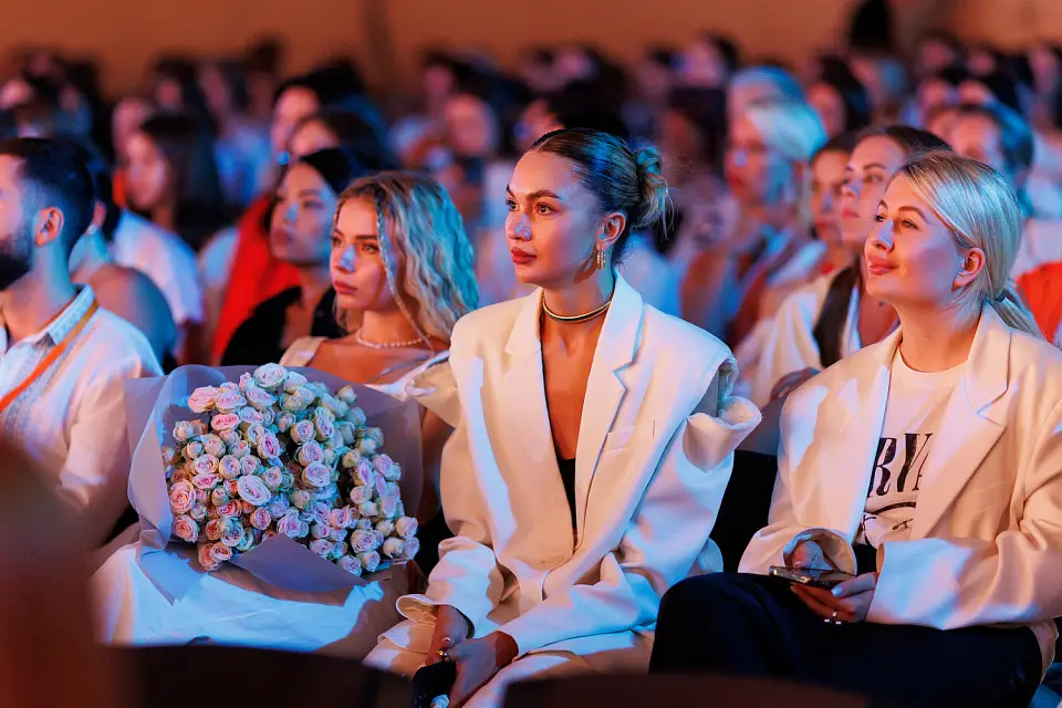 У Парковому пройшла перша масштабна українська конференція блогерів «Orange Forum»