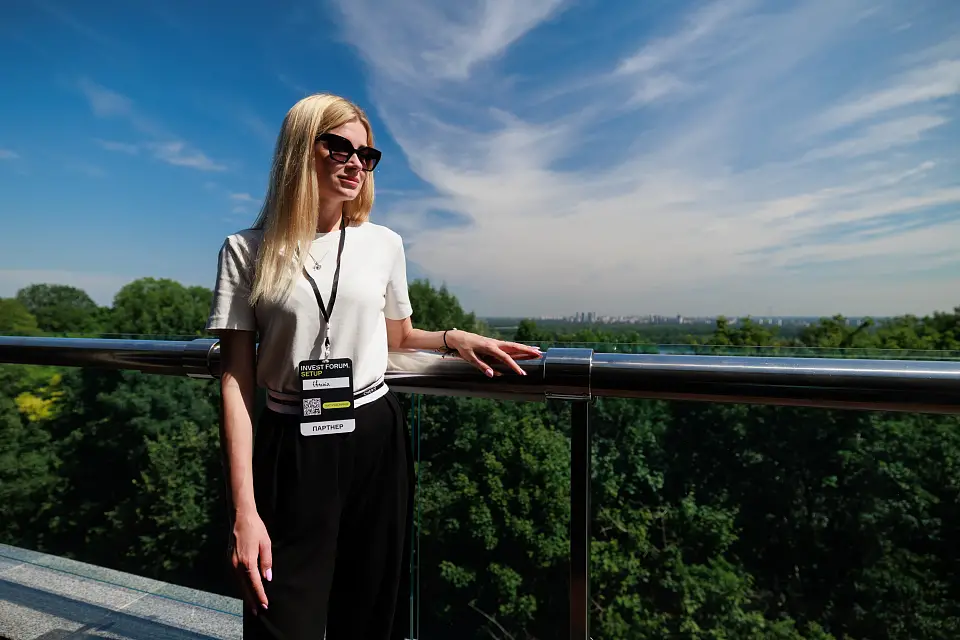 Бізнес, інвестиції та прогнози: SENSAR Development Invest Forum Setup у Parkovy 