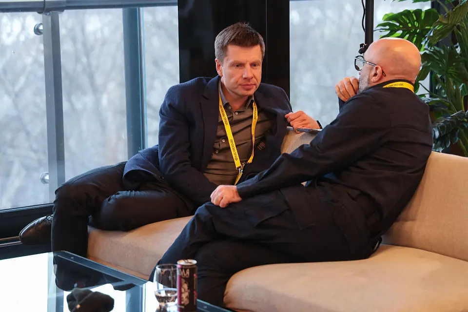Війна 2025: Зброя, люди, гроші. Українська Правда провела захід “Парковому”