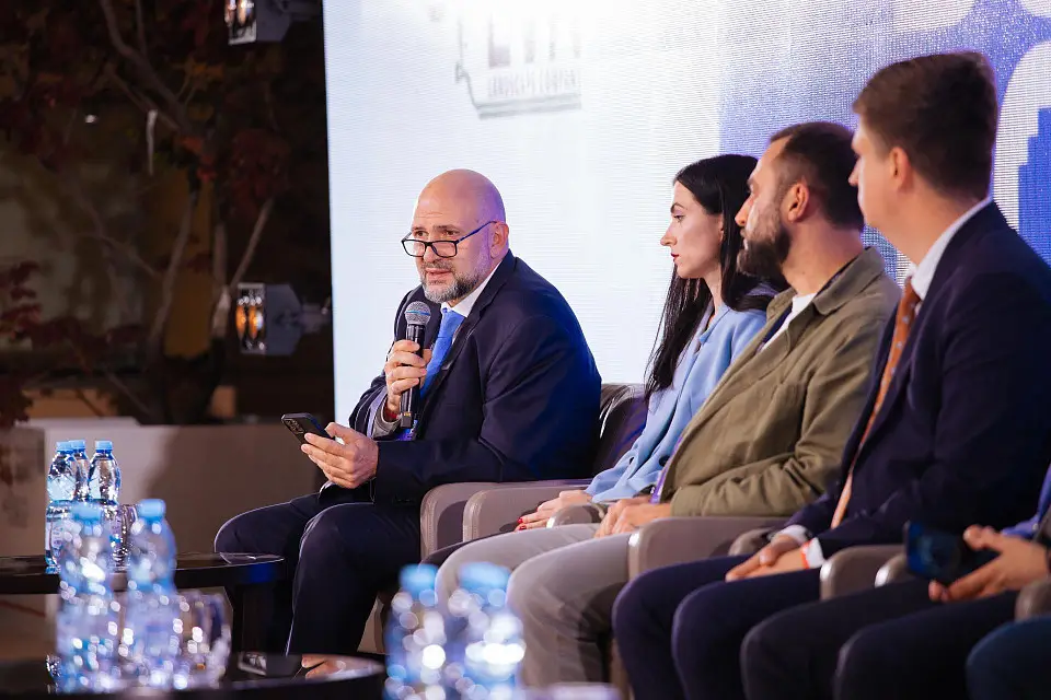 Дводенний II АРХІТЕКТУРНО-БУДІВЕЛЬНИЙ BUSINESS FORUM пройшов у КВЦ "Парковий"