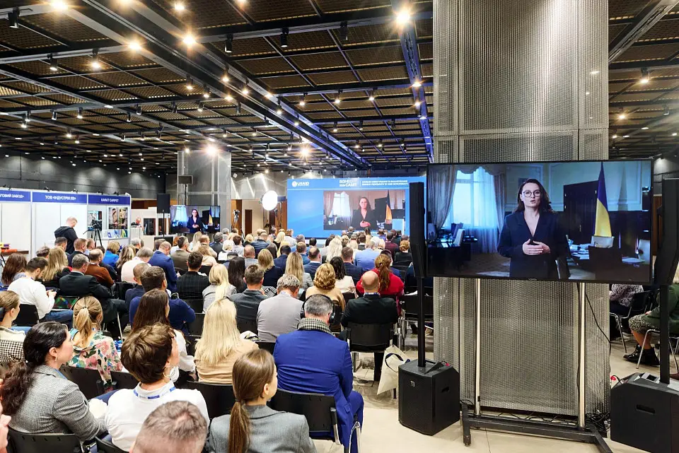 Business Summit 2024 у «Парковому»: Проєкт USAID «Інвестиції для стійкості бізнесу»