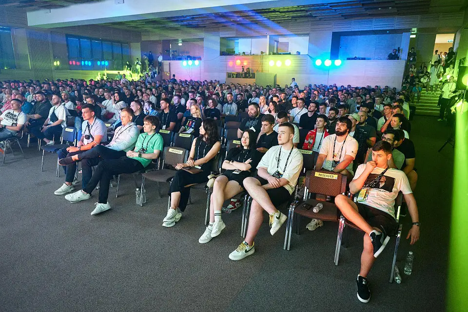 Криптоконференція у Parkovy: Incrypted Conference 2024