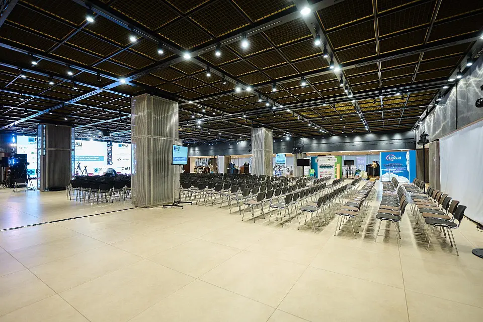 Two key events for Ukrainian retailers took place at Parkovy — RAU Summit and RAU Awards