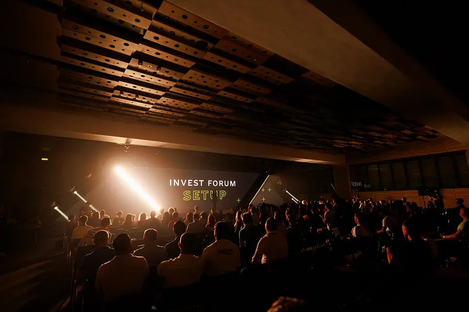 Бізнес, інвестиції та прогнози: SENSAR Development Invest Forum Setup у Parkovy 