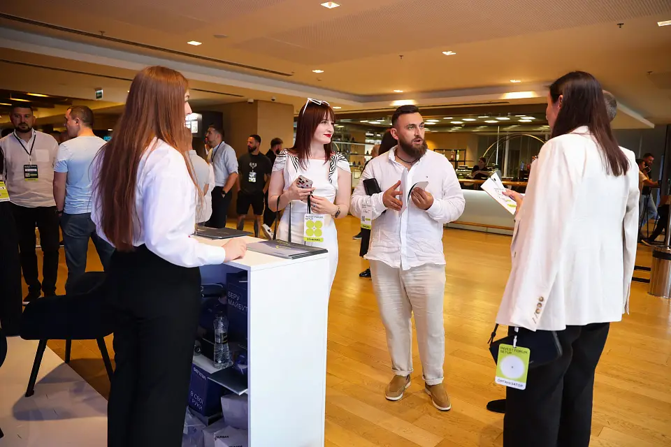 Бізнес, інвестиції та прогнози: SENSAR Development Invest Forum Setup у Parkovy 